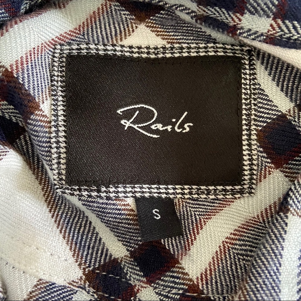 Lightweight And Soft Cropped Rails Flannel - image 3